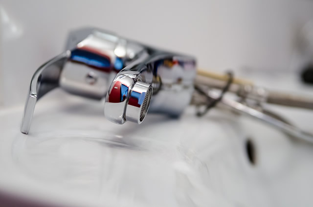 How to remove a broken pipe fitting. How to remove an old pipe fitting.