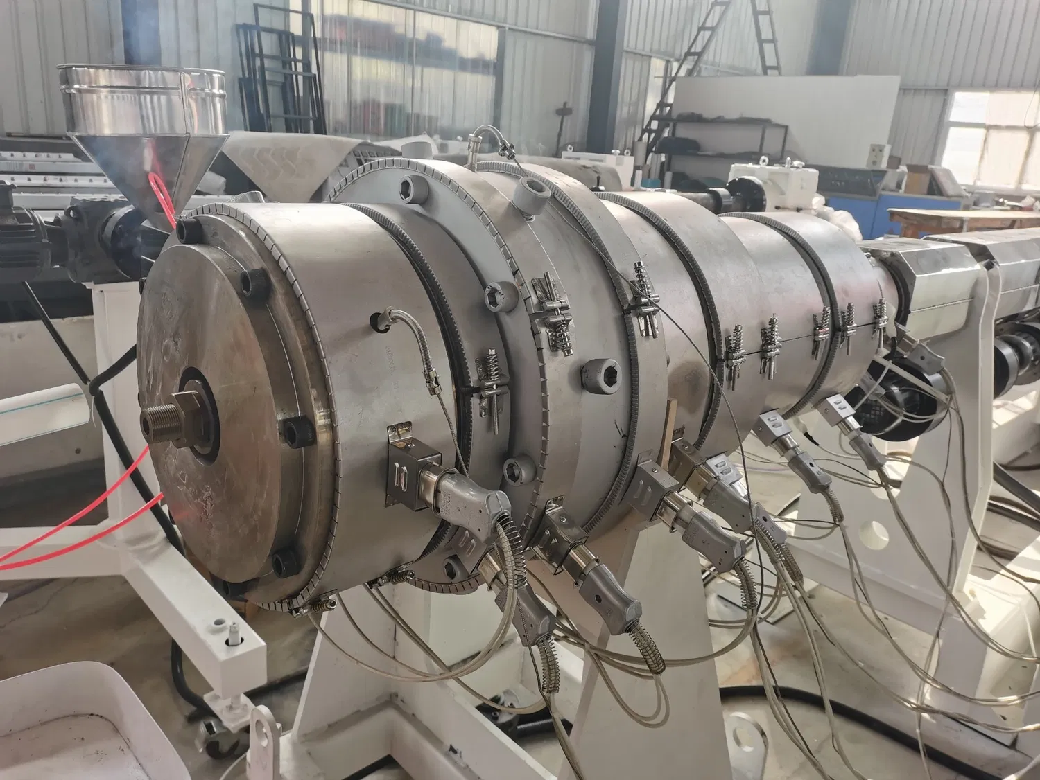 HDPE PE PPR Plastic Pipe Tube Water Gas Supply Extruder Machine