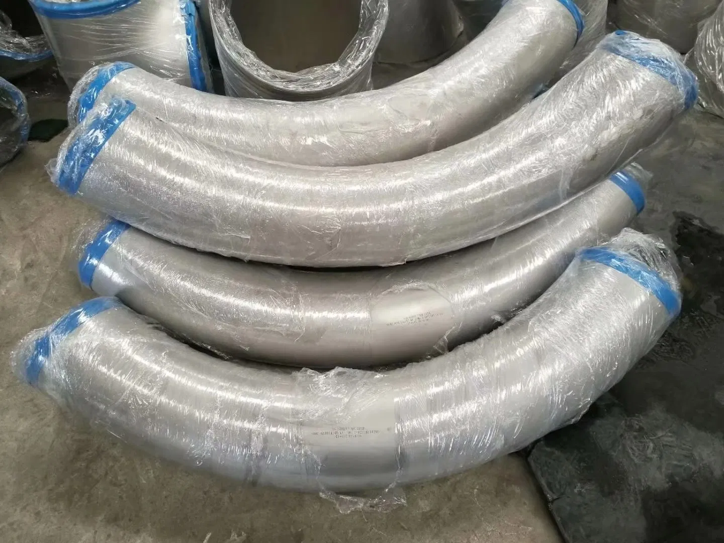 Stainless Steel A403 Wp304 Lr 135 Degree 5D DN500 Sch80 Bend Pipe