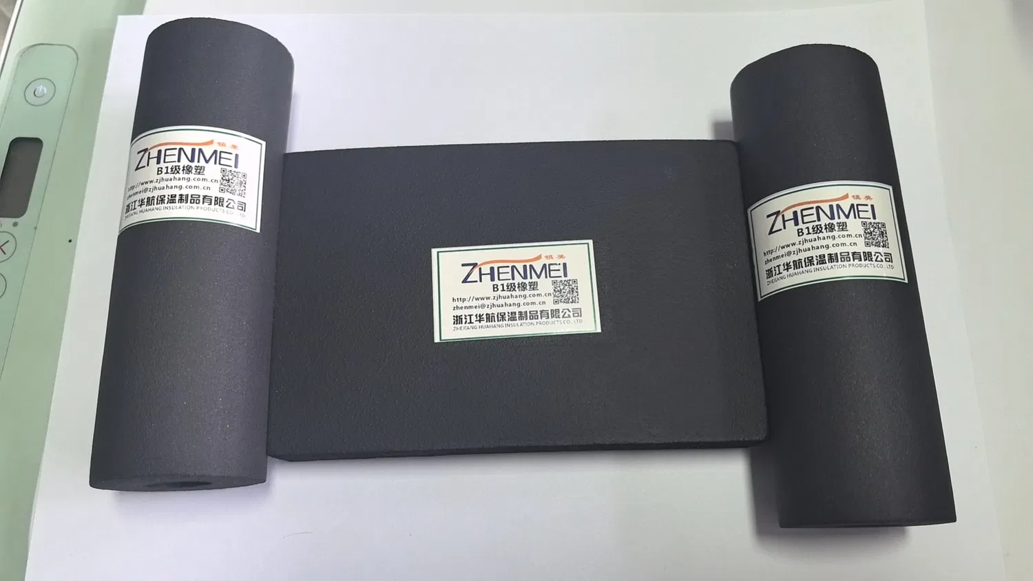 1. High Flexibility Red PVC Thermal Insulation Pipe 6*9