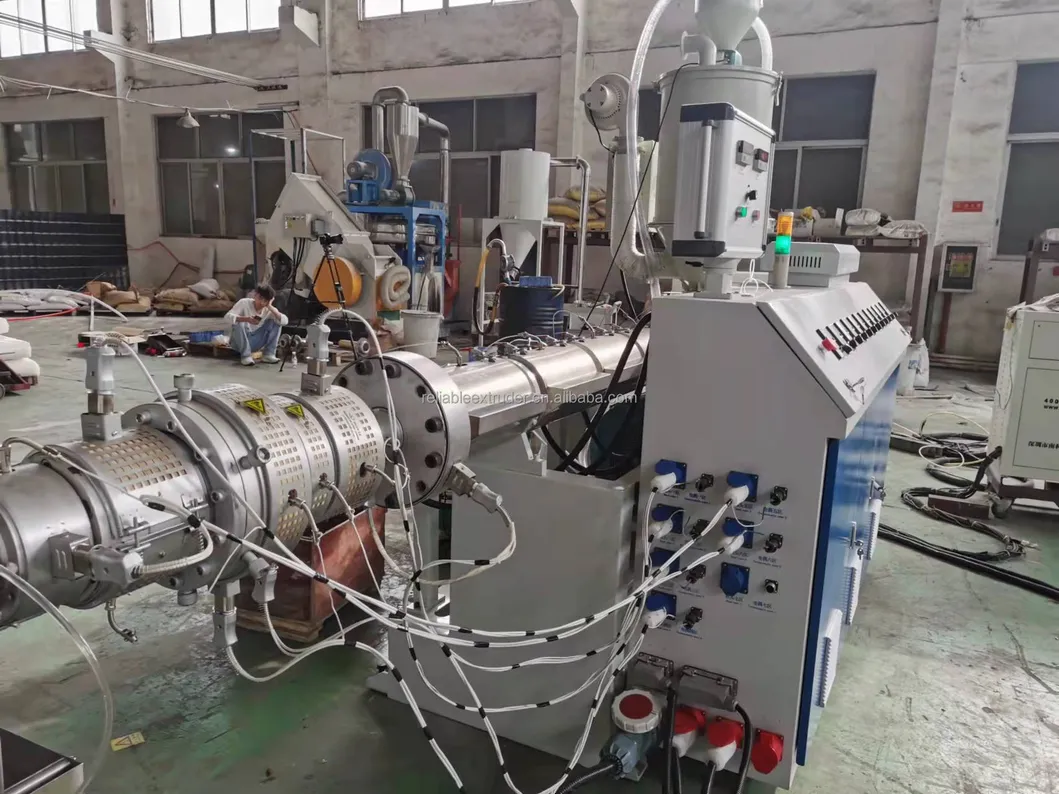Plastic PP PE ABS PPR 16-110mm Pipe Extrusion Machine