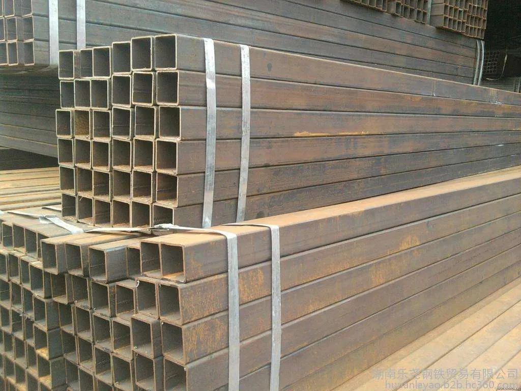 Black Painted Welded Square and Rectangular Steel Tube Pipe