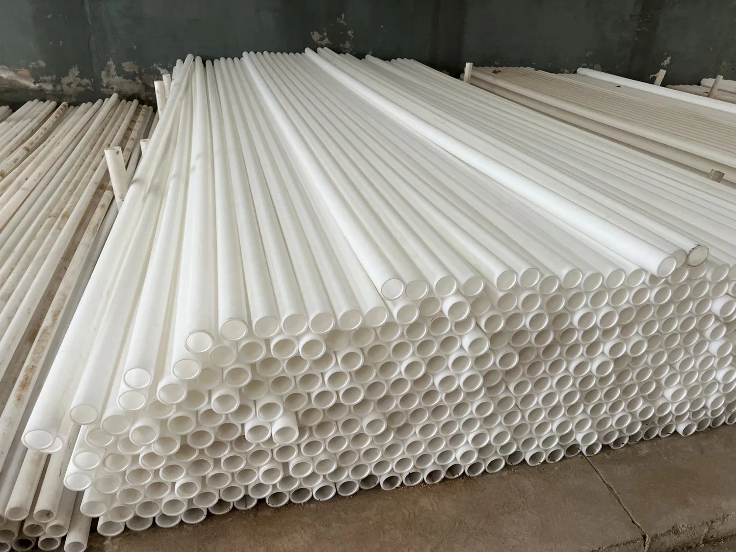 Plastic Pipe Color Customization PP PE-UHMW Round Plastic Pipe