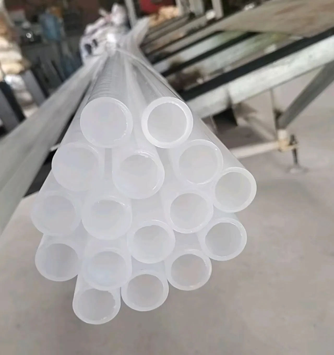 SDR26 SDR21 Extruded White PE PP Extruded Plastic Polyethylene Pipe