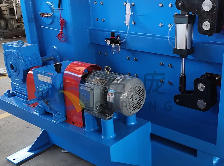 Power Supply 380V 50Hz Plastic Tube Caterpillar Cable Pulling Machine