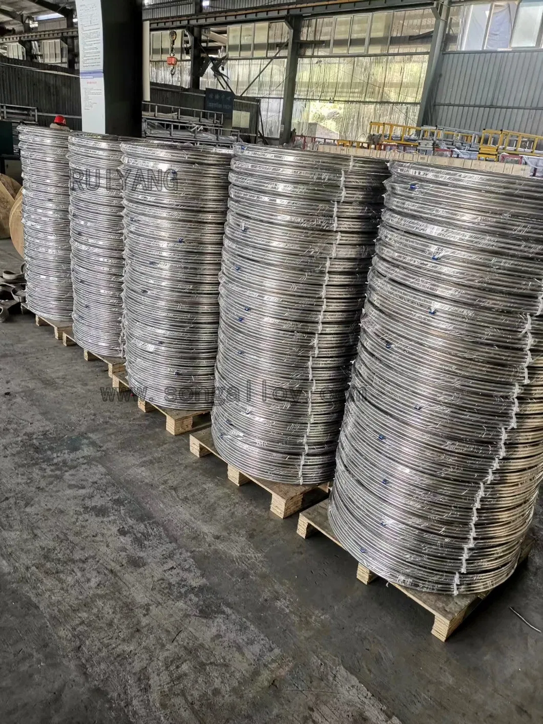 Stainless Steel Coiled Tubing in Stainless Steel Pipe