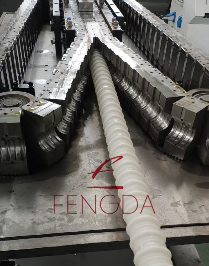 High Speed PE/PVC/PP Single Wall Corrugated Pipe Extrusion Making Machine Line
