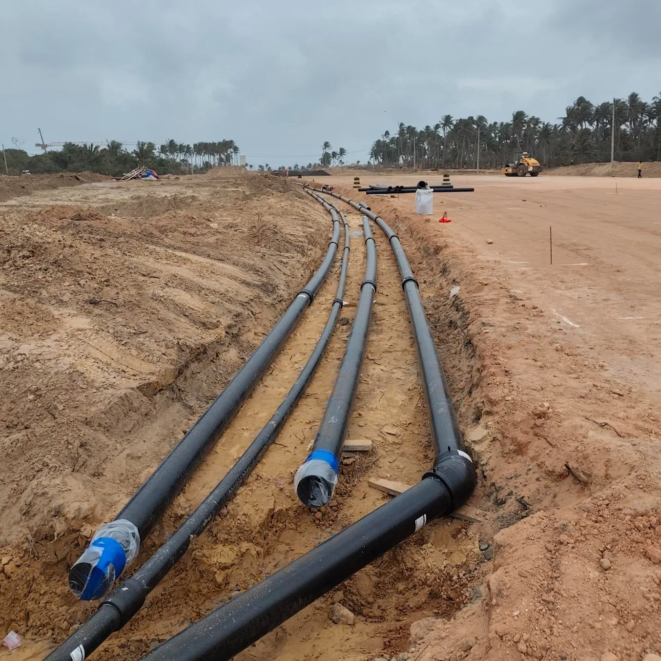 High Pressure Resistance 500mm HDPE/PE Steel Strip Composite Pipe for Water Supply with CE Standard 