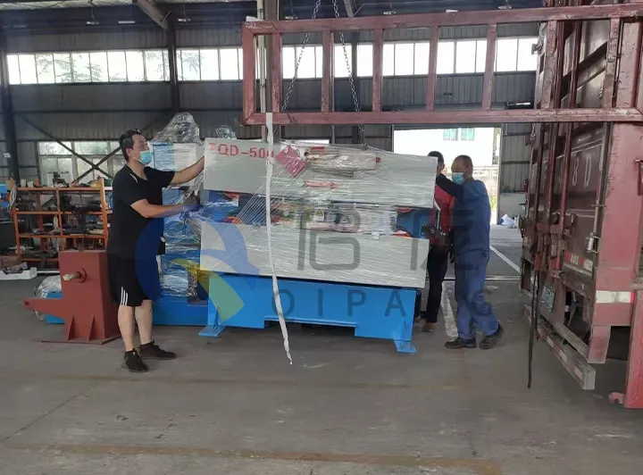 Power Supply 380V 50Hz Plastic Tube Caterpillar Cable Pulling Machine