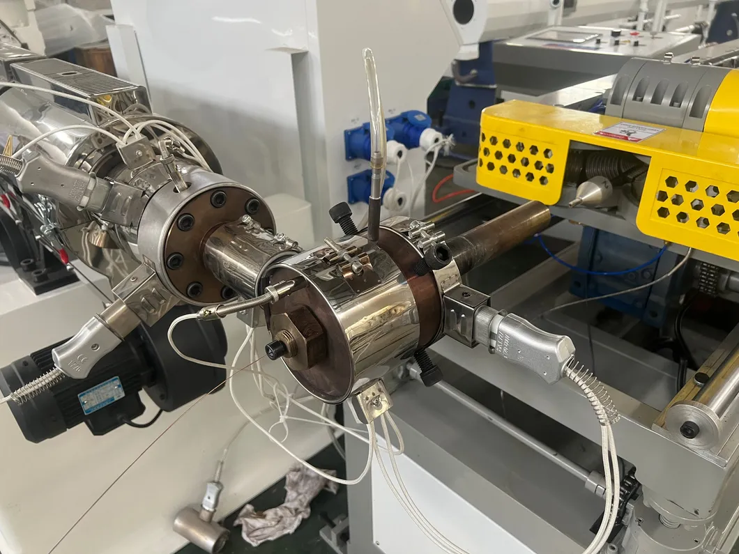 PE/PP/PA Plastic Single-Wall Corrugated Pipe Extrusion Production Line/Extruder Machine