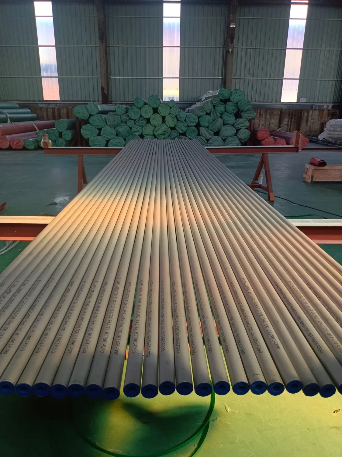 Round DIN 1.4438 904L N06625 S32168 ABS CCS Lr Ndv Certs Seamless Stainless Steel Pipe