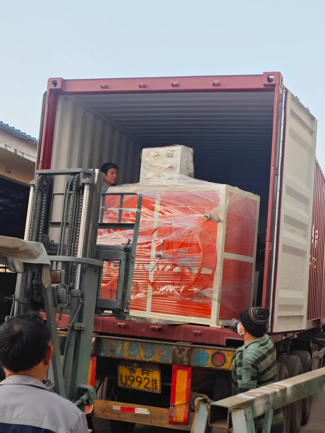 Plastic Pipe Extrusion Machine for PVC Spiral Reinforced Suction Hose