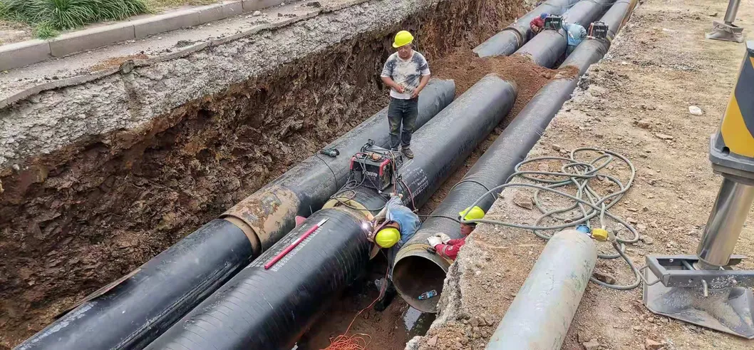 China Supplier Spraying and Winding Heat Resistant Building Material Insulation Foam Insulation Tube