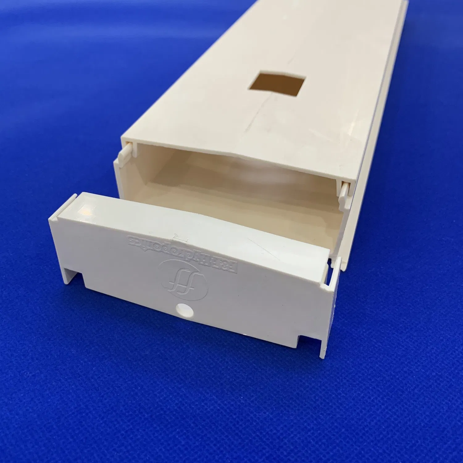 Hydroponic Plastic Channel Nft Grow System Equipment Sqaure Tube Pipe for Sale