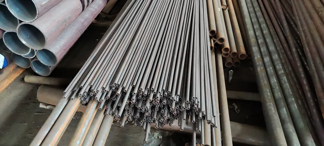 ASTM A53 A106 A53b A106b 5L B Sch10 Sch20 Sch30 Seamless Carbon Steel Tube for Pipeline and Structure