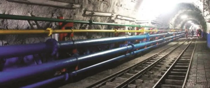 The Steel Pipe and Tubing Transmission Pipeline Used for Distillation Columns, Cracking Units, and Storage Tanks