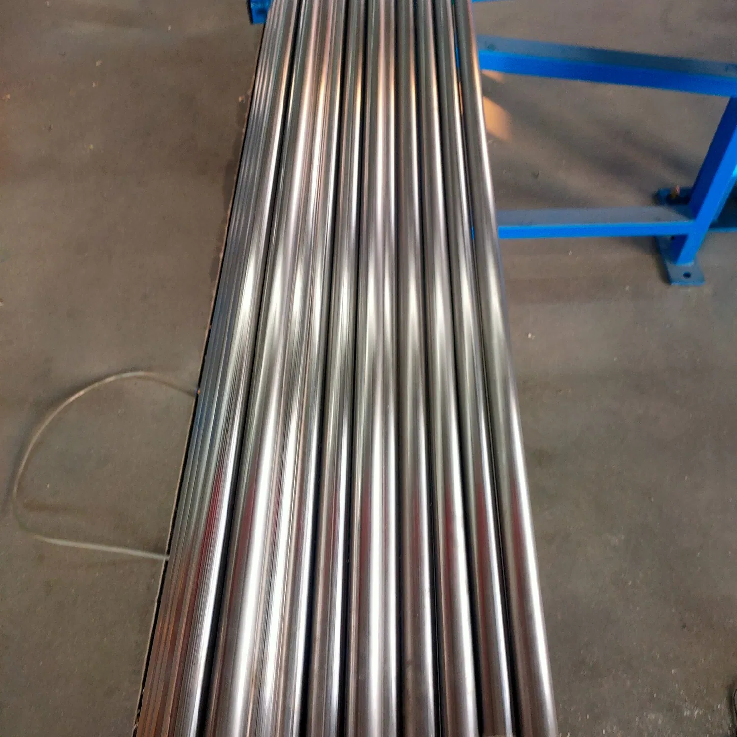 S32750 Super Duplex Stainless Steel Round Pipe Providing Excellent Corrosion Resistance and Mechanic