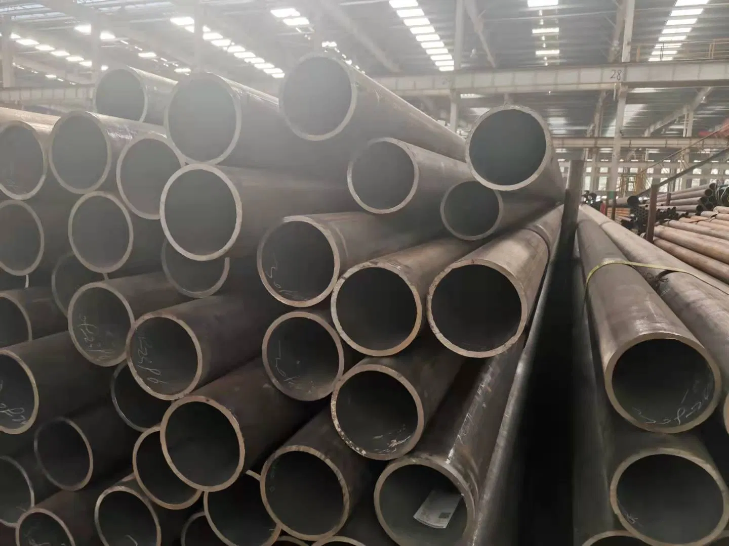 Hot Sales ASTM A36 AISI 5L X42 X52 X56 X60 Steel Pipe ERW SSAW Welded Spiral Carbon Steel Tube Used 