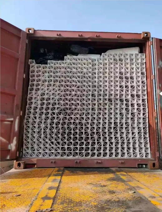 China Factory Square Hydroponics Nft System a-Frame H Type Shaped Manufacturing Food Grade Nft Channel 10X5cm Pipe Hydroponics