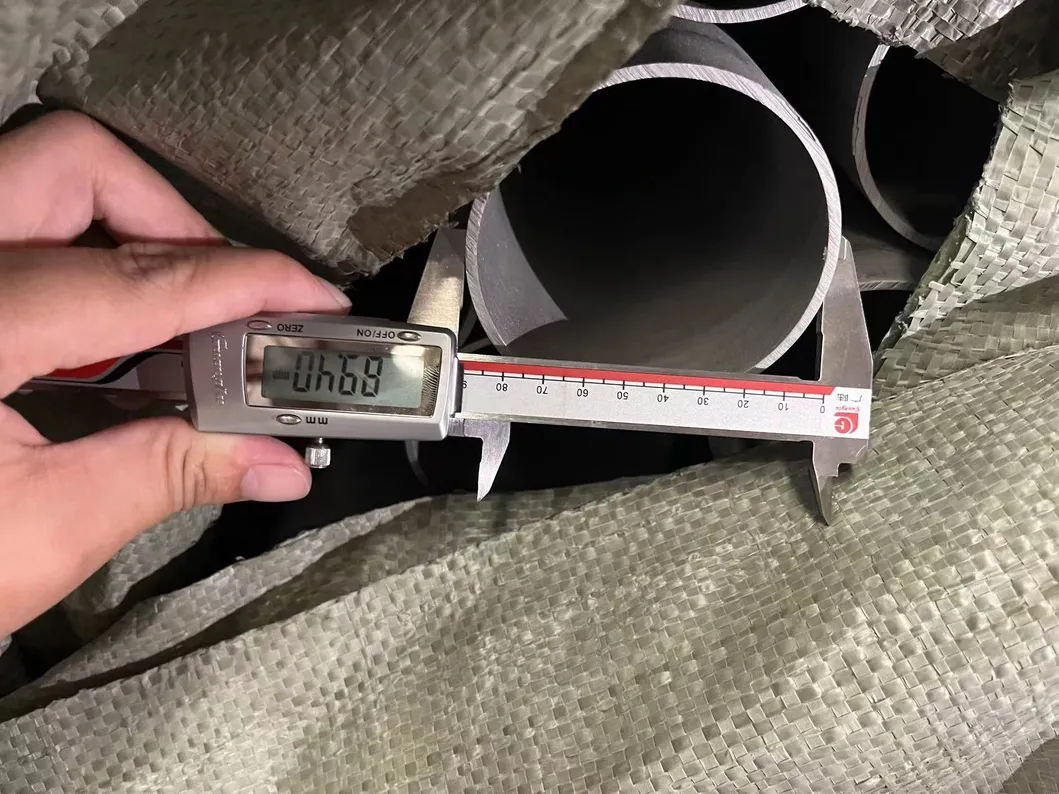 ASTM B211 High Quality 3003 3600 5052 5083 5086 6061 Aluminum Tube 1mm 2mm Thick Power Coating Round 6063 2024 7075 Aluminum Pipe