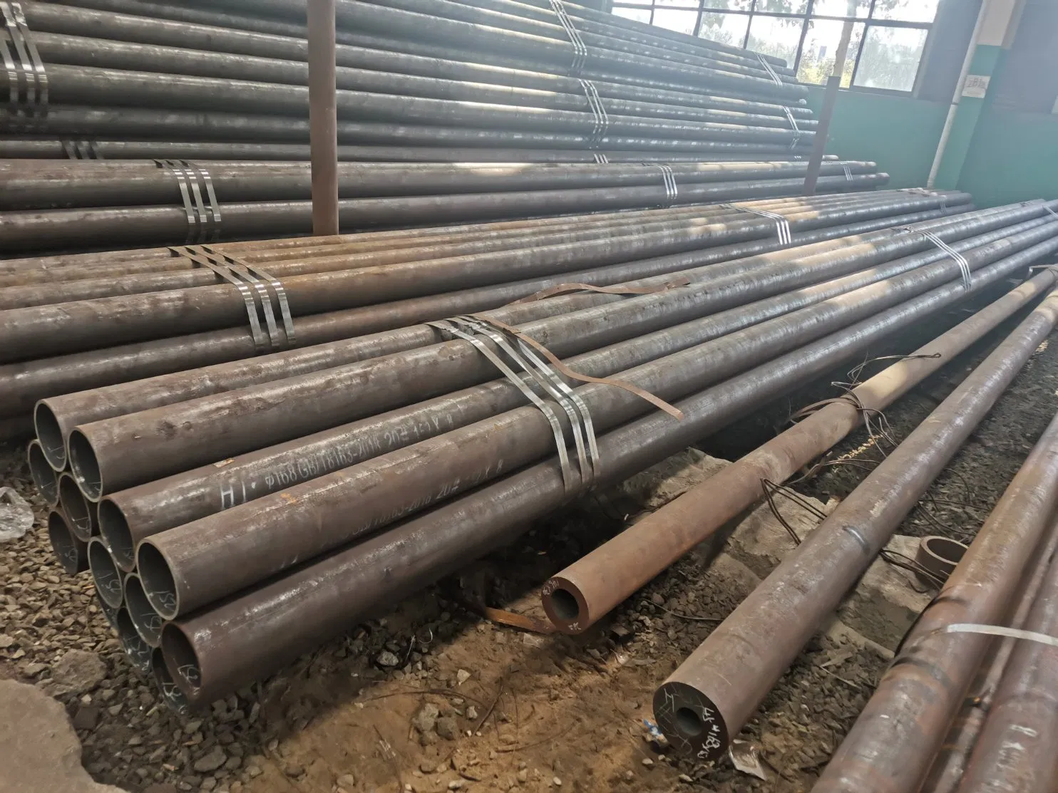 Hot Sales ASTM A36 AISI 5L X42 X52 X56 X60 Steel Pipe ERW SSAW Welded Spiral Carbon Steel Tube Used 