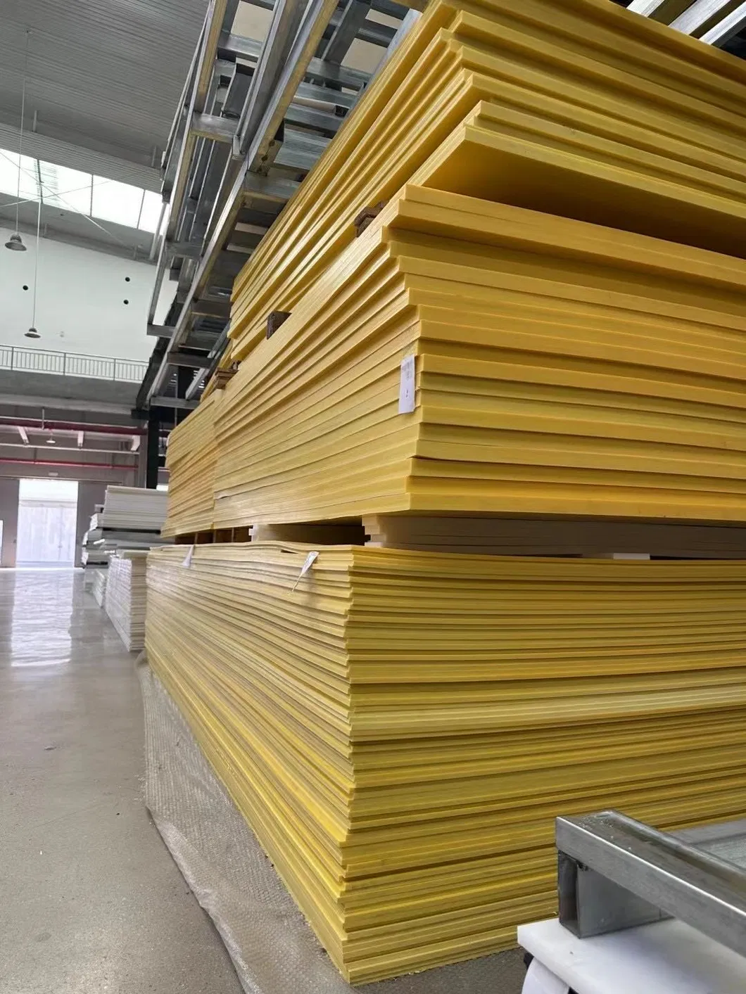 Customized Durable UHMWPE Plastic Tubes Square POM Pipe Moulded Nylon Square Pipe Tpfe Round Tube