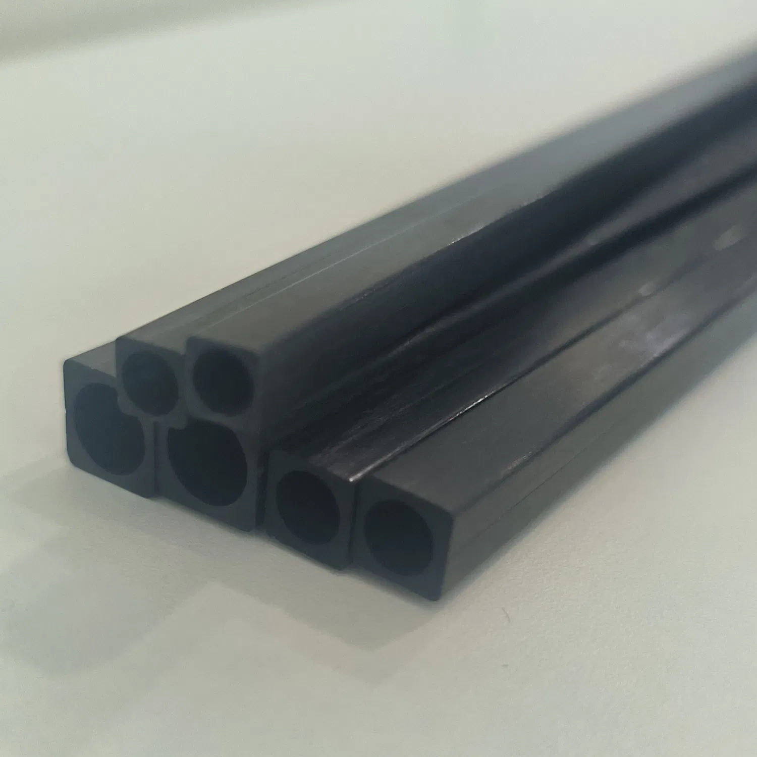 OEM Factory Customized Pultruded Carbon Fiber Square Tube Fiberglass Profile
