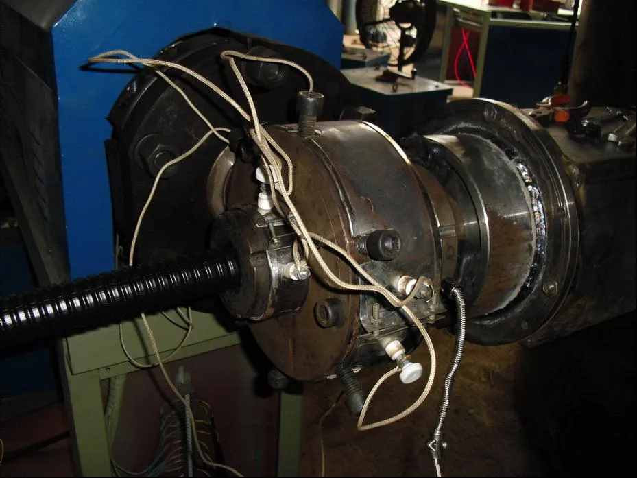 Soft PVC Plastic Coated Metal Pipe Bellows Production Line Stainless Steel Coated Pipe Corrugated Pi