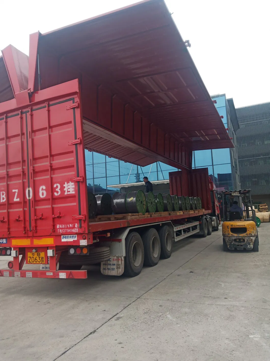 Fiber Optic Cable 12/24 Single Mode GYXTW Central Loose Tube Aerial