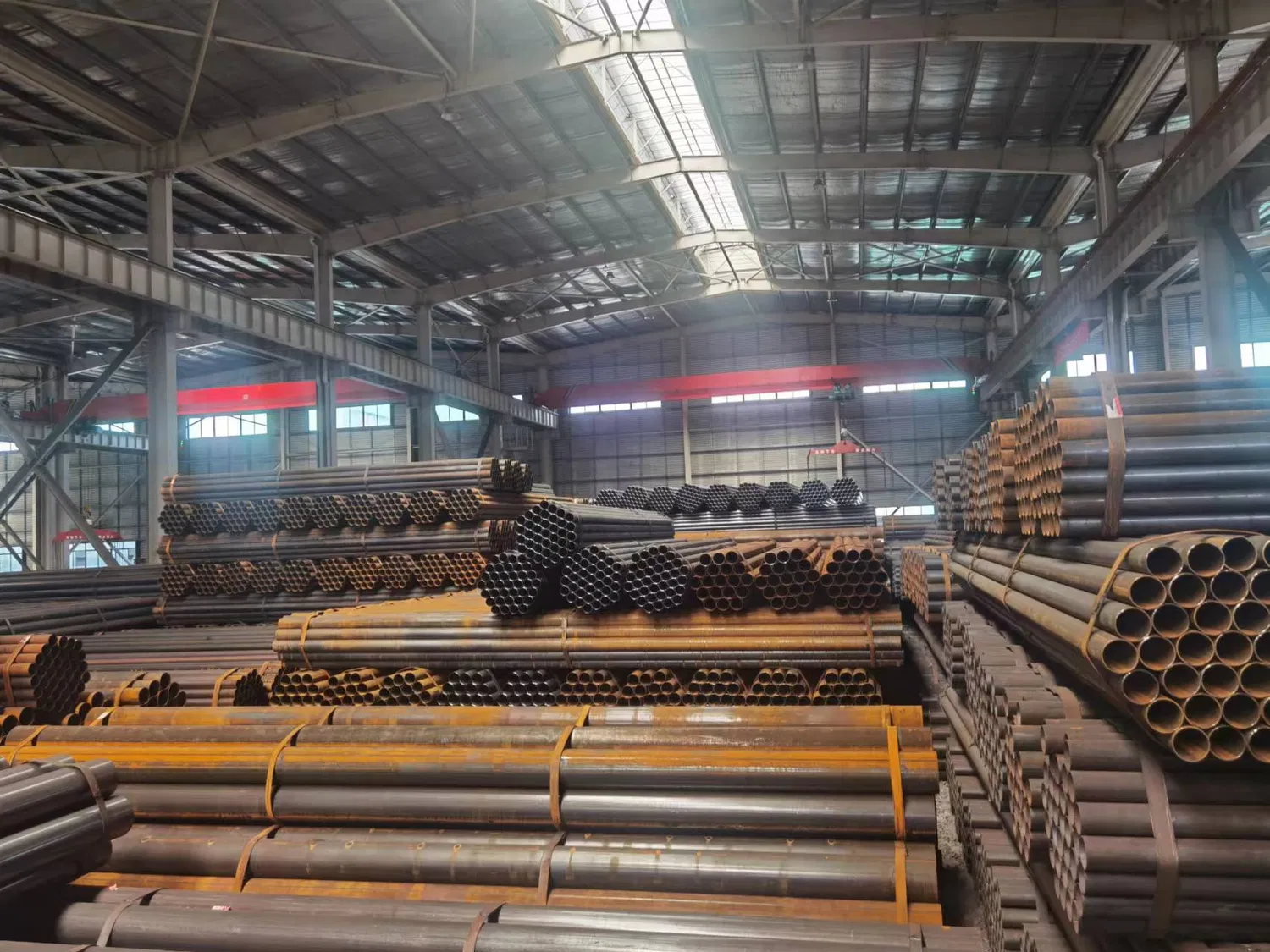 Hot Rolled 30CrMo 42CrMo 40cr 42CrMo4 4140 4130 Alloy Seamless Steel Pipe Carbon Steel Pipes
