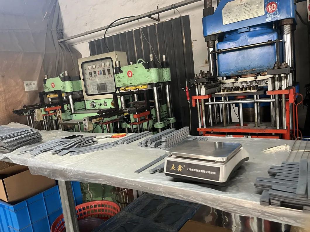 Customized Durable UHMWPE Plastic Tubes Square POM Pipe Moulded Nylon Square Pipe Tpfe Round Tube