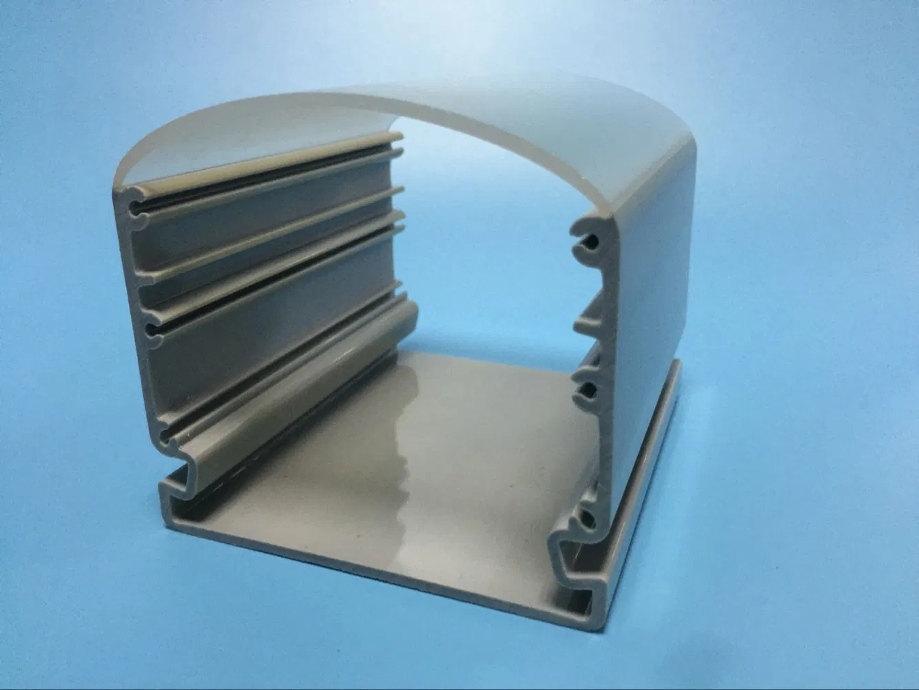 Plastic Extrusion Profiles and Pipes for LED Lamp Shade & Tube & Cover