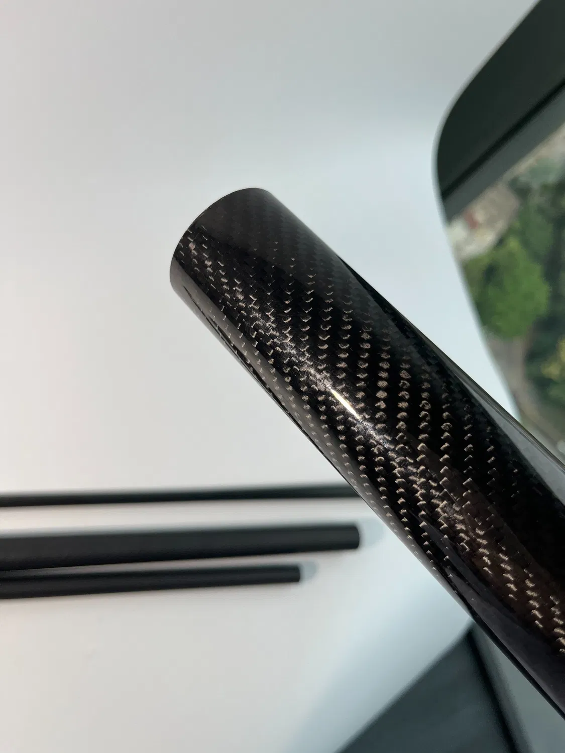 Heavy-Duty Carbon Fiber Tube with Smooth Surface and Tight Tolerance
