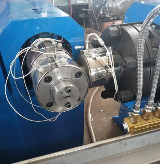 Manufacturer Customized PVC Plastic Reinforcement Spiral Pipe, Corrugated Pipe, Threaded Corrugated Pipe.