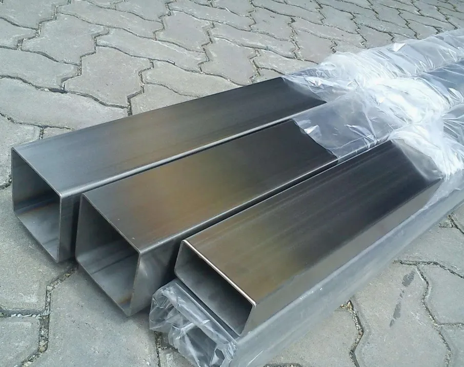 Free Sample 201 304 304L 430 316 316L 316 310 310S 904L Stainless Square/Round Seamless Welded Pipe 