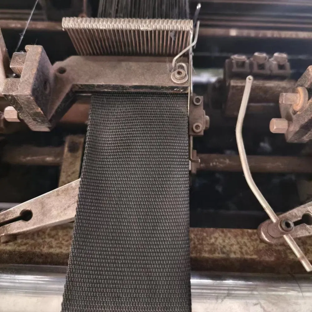 Industrial Black Abrasion Protective Braided Woven Polyolefin Chafe Resistant Polyester Yarns 2: 1 Ratio Shrink Heat Shrinkable Fabric Tubing