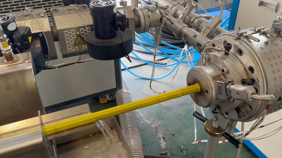 Pipe Coating Line Plastic PE Coated Pipe Production Machine