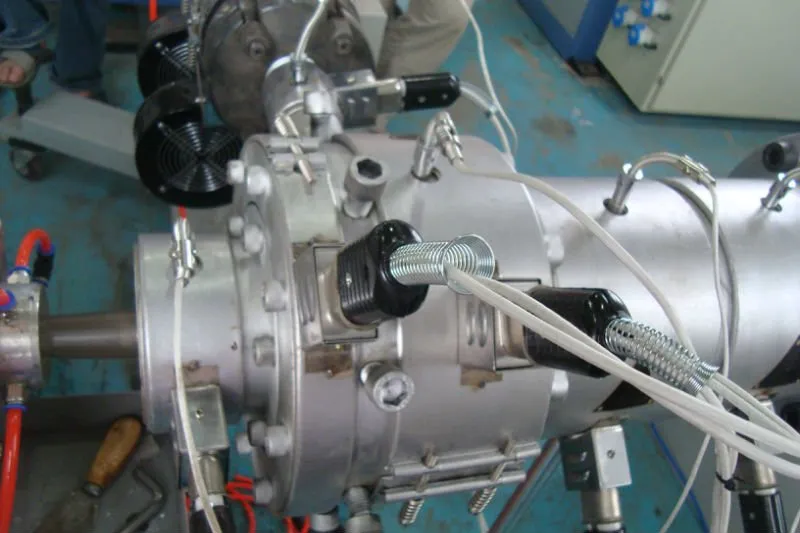 720/1200mm Plastic Extruder HDPE Tube Hose Extruding Machine Set PP PE Pipe Production Line