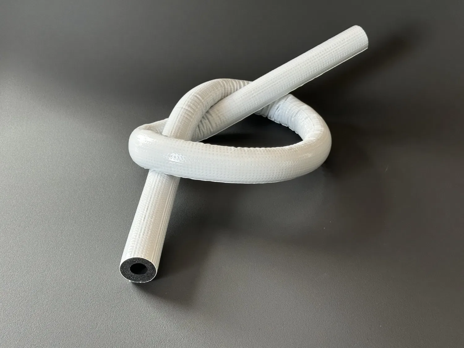Class 1 NBR Insulation Rubber Foam Pipe - PVC-Coated for HVAC Copper Pipes & Electrical Insulati