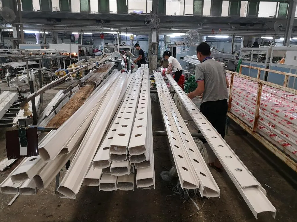 Popular Hydroponic Nft Channel Growing System PVC Gutter for Agricultural Greenhouse