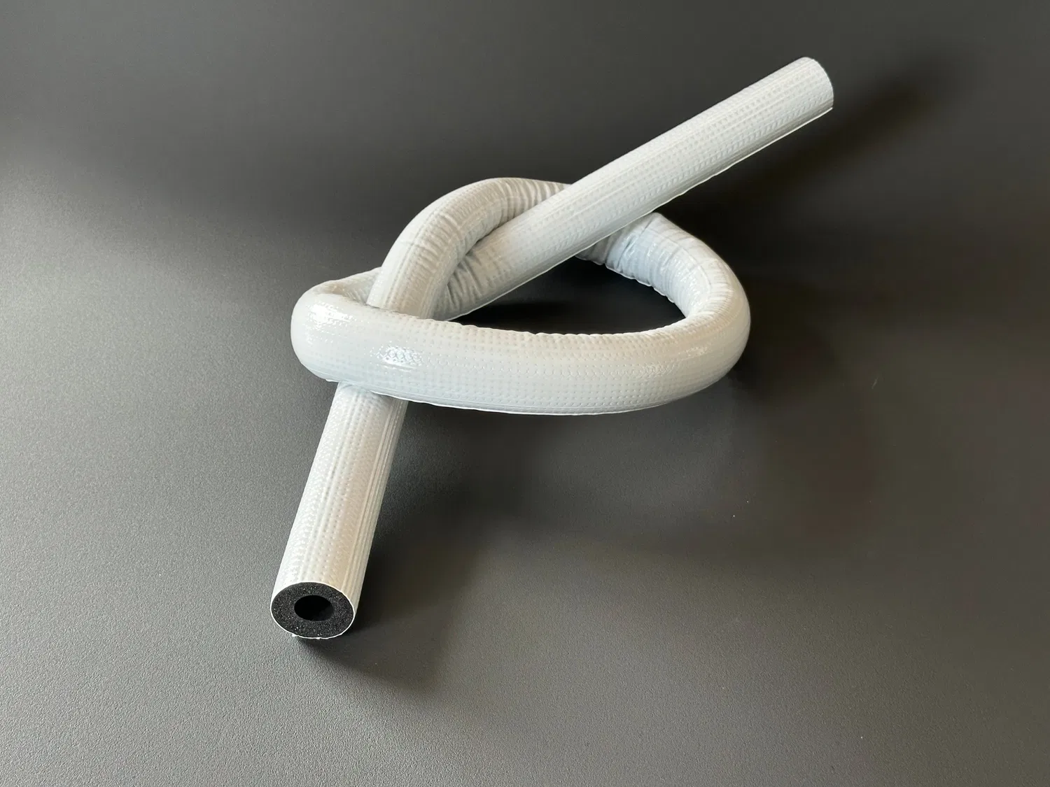 Fireproof NBR Rubber Foam Insulation Pipe with Film UV Resistance Good Quality Insulation Pipe with 