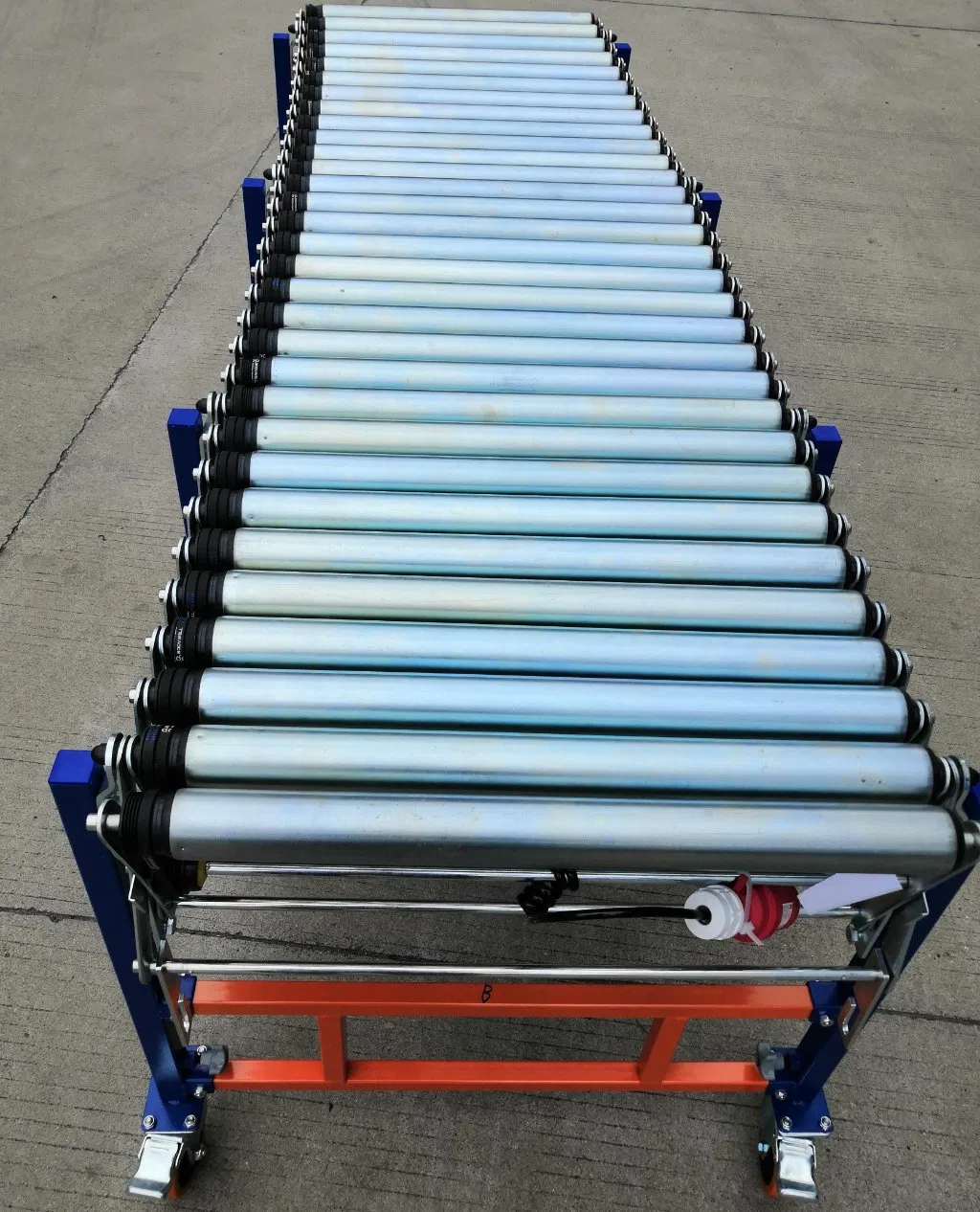 Manufacturer Warehouse Expandable Motorized Automatic Flexible Roller Conveyor
