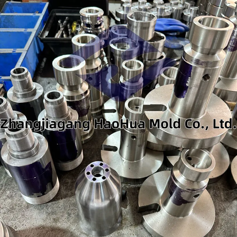 Specially Make PVC Pipes and Apply Them to Water Pipes and Other Functions.